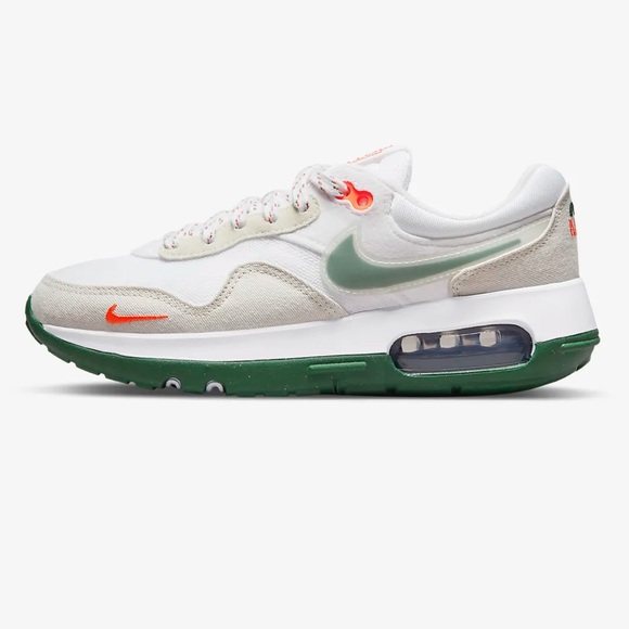 Nike Airmax Motif Size 3 Kids - NEW WITH TAGS
